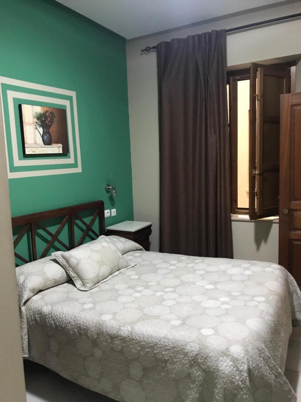 Hostal Puerta Carmona Σεβίλλη Εξωτερικό φωτογραφία